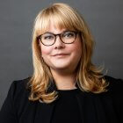 Anja  Becher headshot